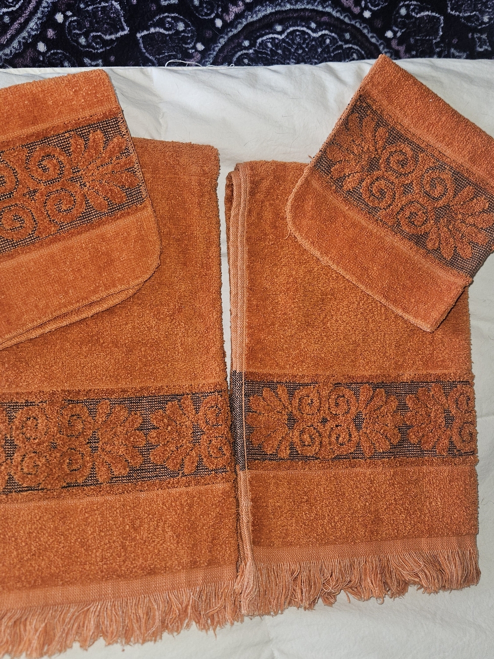 Vintage 1970's Burnt Orange CANNON MONTICELLO HandTowel and Washcloth Set.